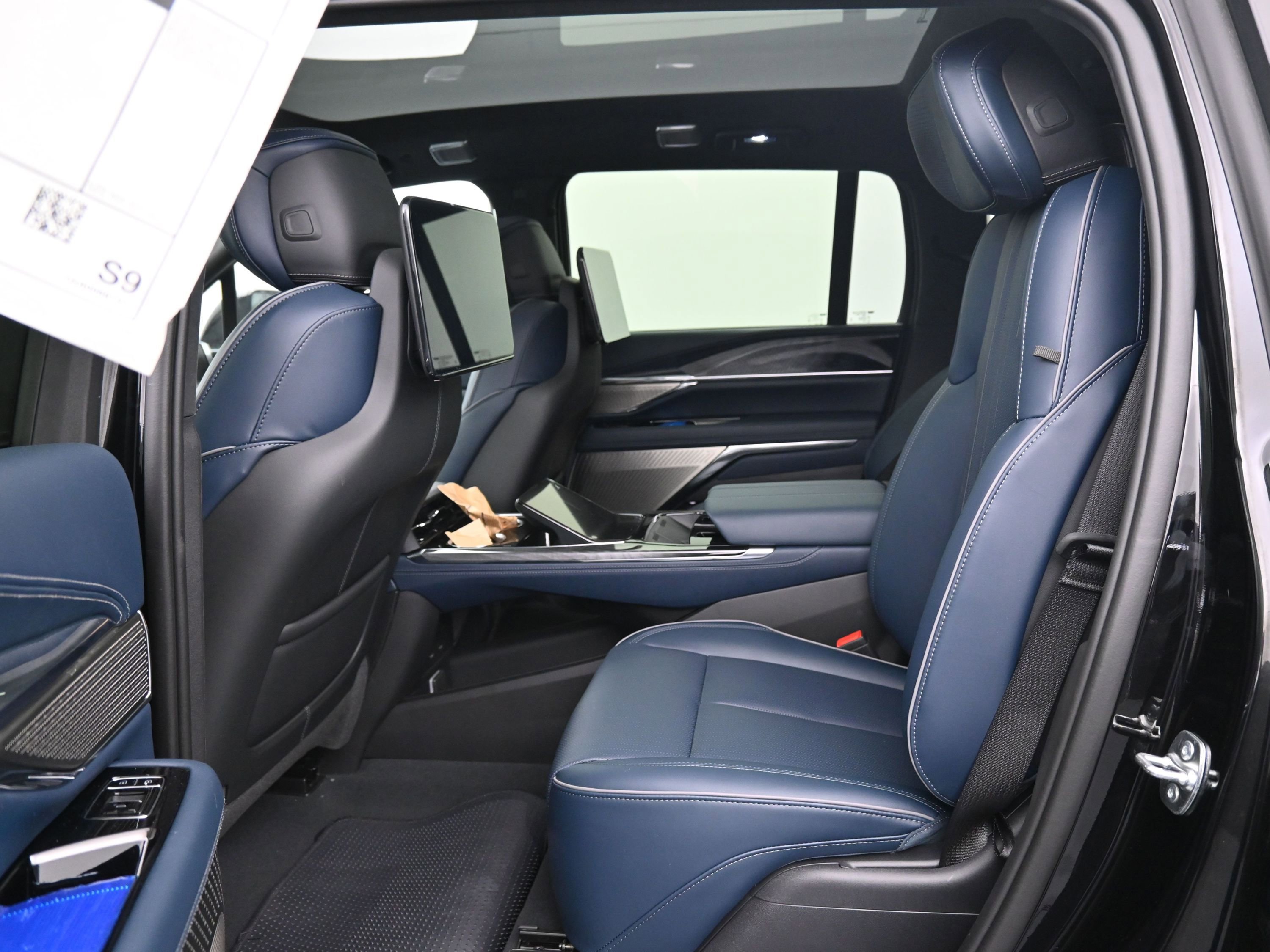 New 2025 Cadillac Escalade IQ Sport 2 image 9