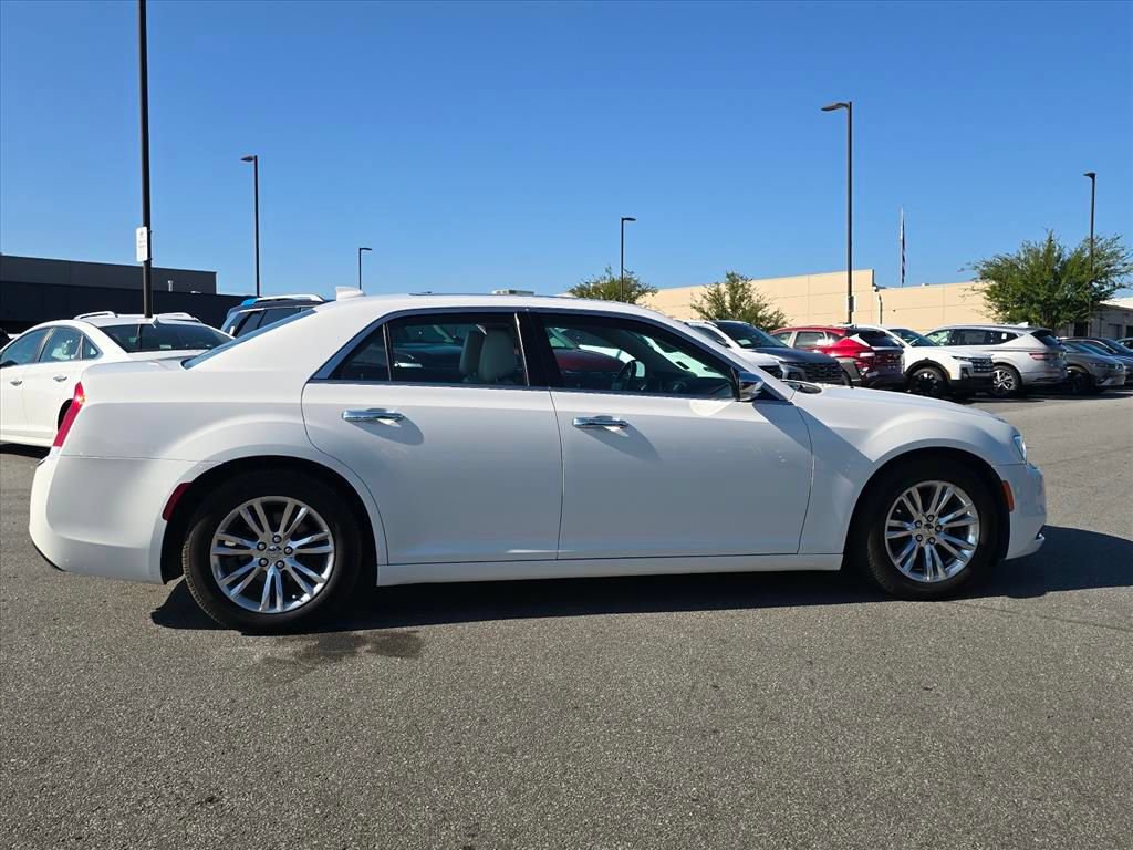 Used 2016 Chrysler 300 C w/ Safetytec Plus Group RWD image 2