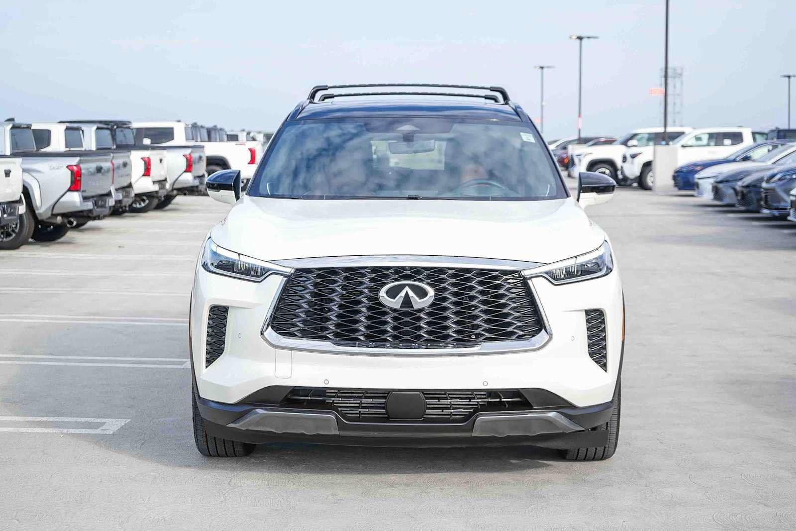 Used 2025 INFINITI QX60 Autograph w/ Cargo Package AWD/4WD image 2