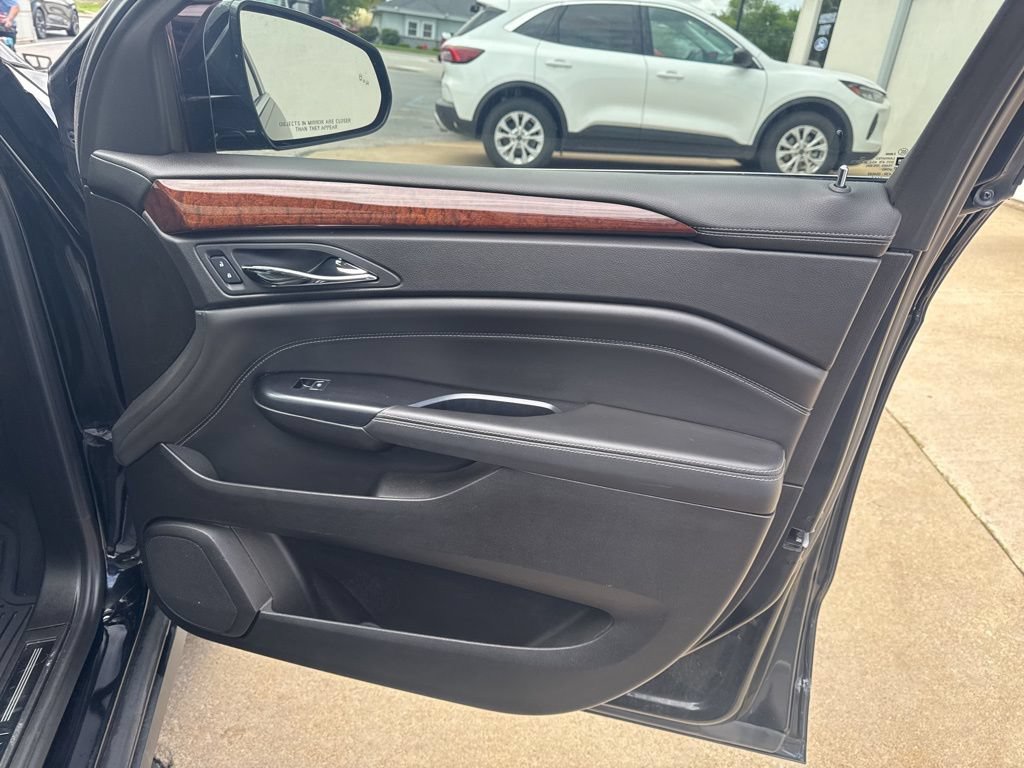 Used 2015 Cadillac SRX Performance w/ Driver Awareness Package AWD/4WD image 31
