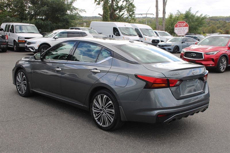 Used 2023 Nissan Altima 2.5 SL image 6