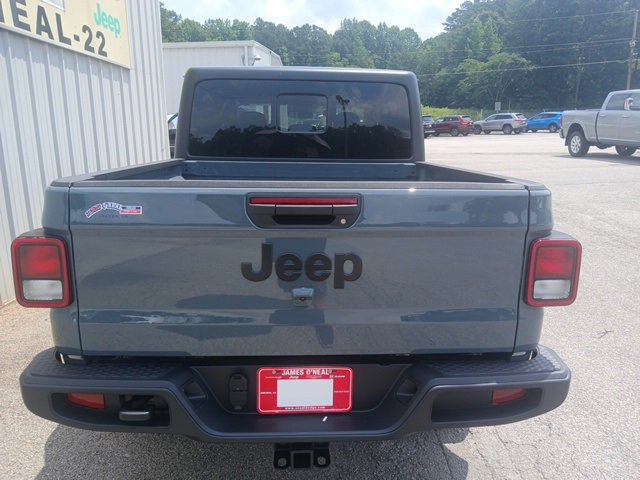 New 2025 Jeep Gladiator Sport image 4