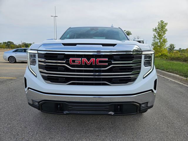 Used 2022 GMC Sierra 1500 SLT w/ X31 Off-Road Package image 2