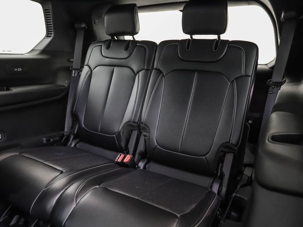Used 2024 Jeep Grand Cherokee L Limited w/ Luxury Tech Group II image 23