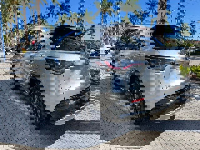 Used 2025 Honda HR-V EX-L image 4