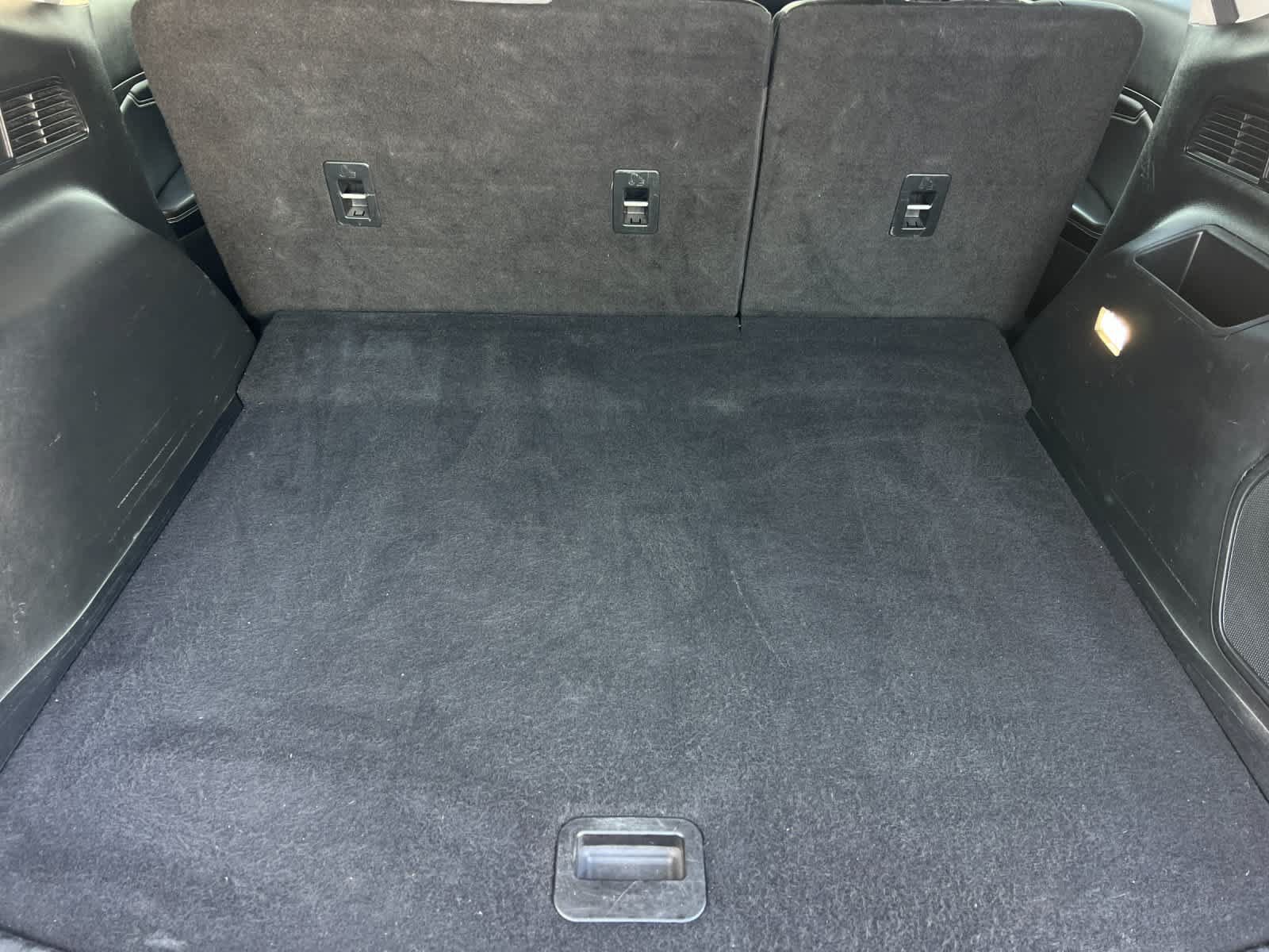 Used 2021 Ford Edge Titanium FWD image 16