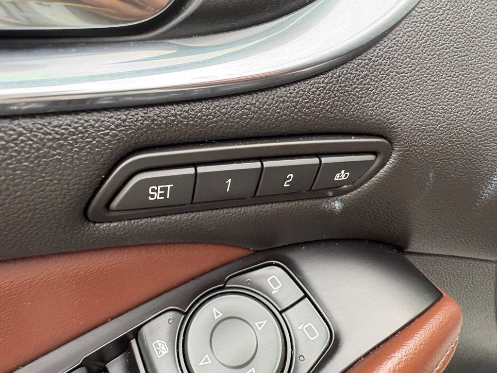 Used 2018 Buick Enclave Premium AWD/4WD image 12