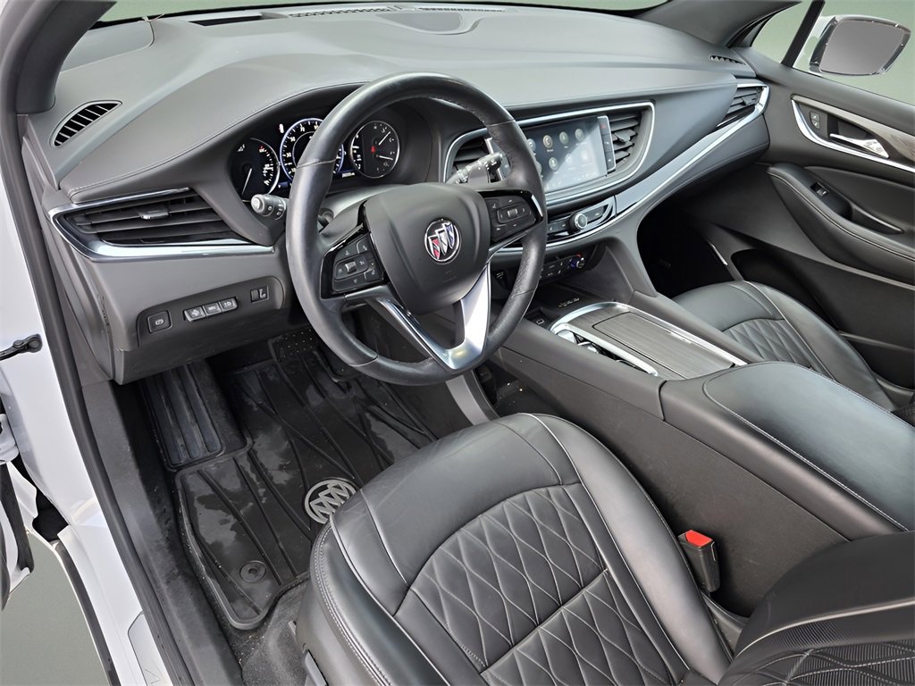Used 2024 Buick Enclave Avenir w/ Avenir Technology Package image 24