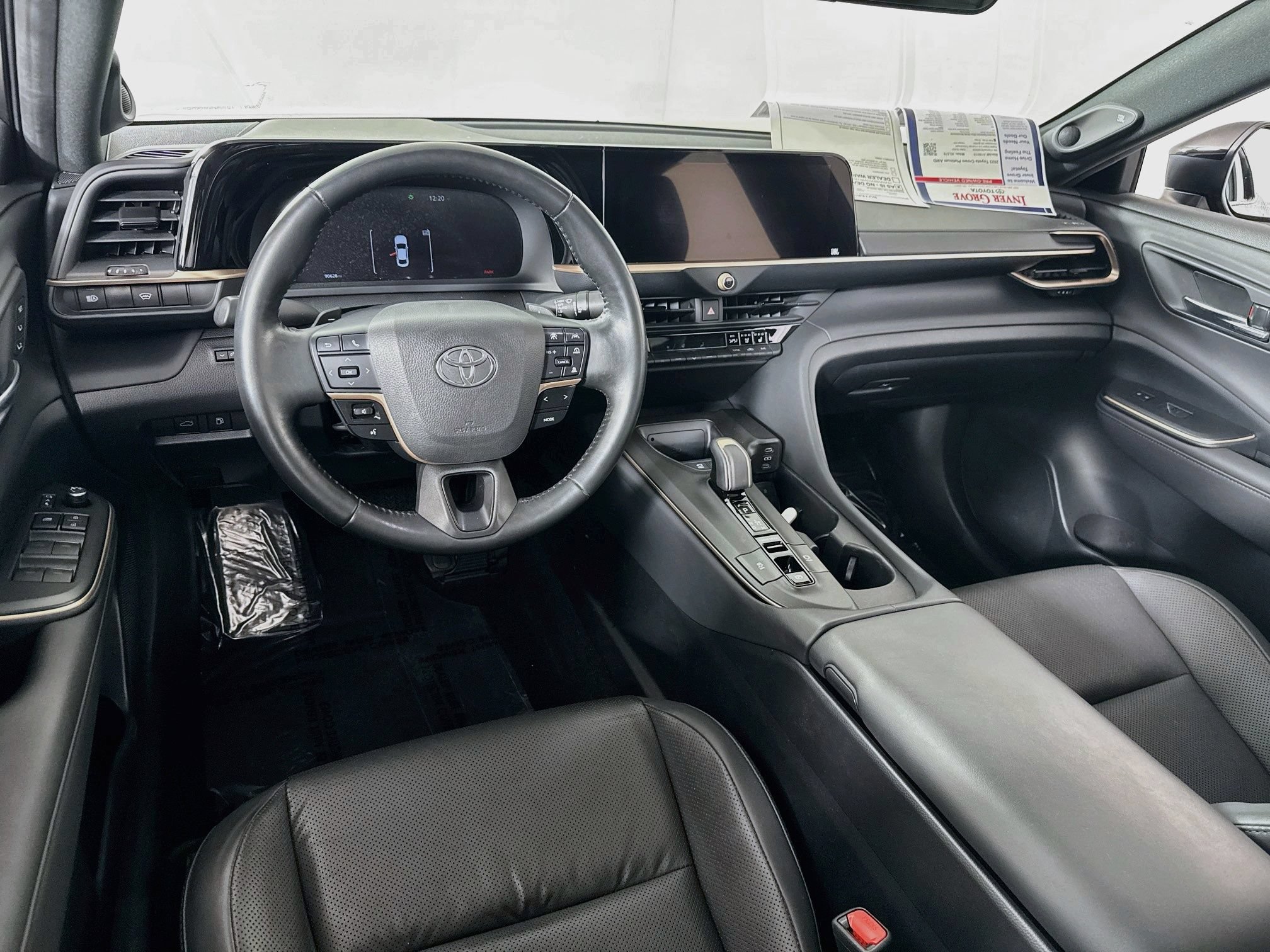 Certified 2023 Toyota Crown Platinum AWD/4WD image 18