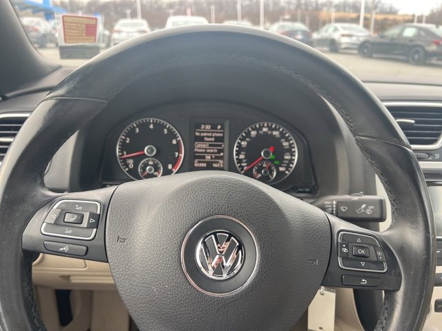 Used 2016 Volkswagen Eos Komfort image 11