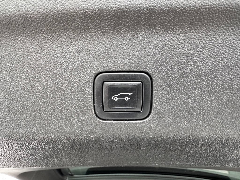 Certified 2023 GMC Yukon Denali Ultimate AWD/4WD image 46