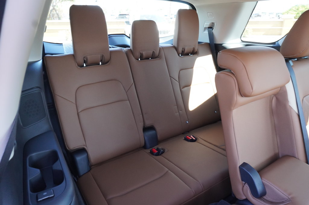 New 2026 Nissan Pathfinder Platinum w/ Cargo Package AWD/4WD image 10