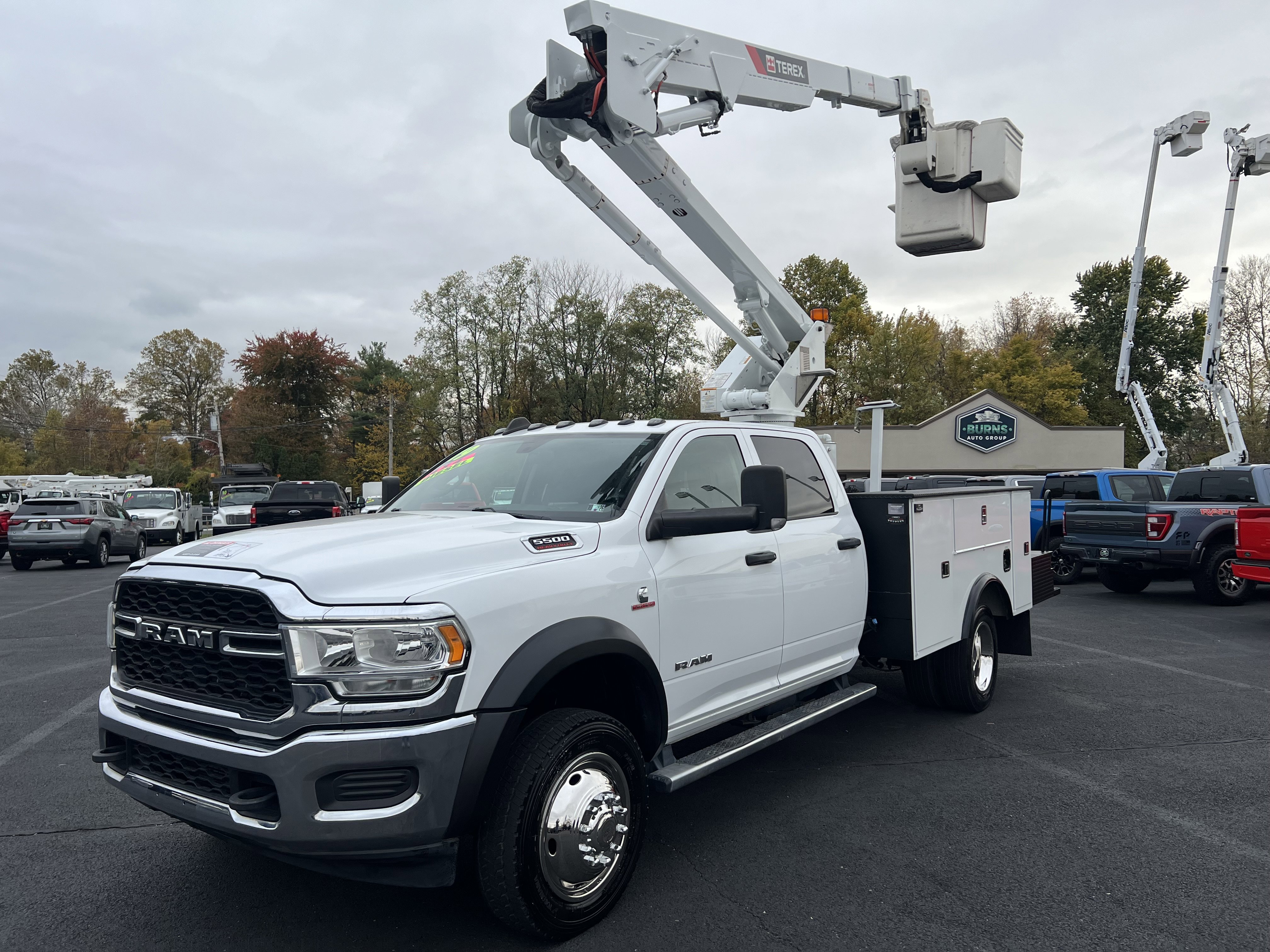 Used 2019 RAM 5500 Tradesman w/ Chrome Appearance Group image 4
