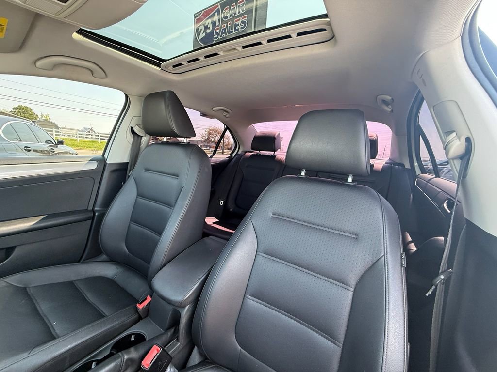 Used 2017 Volkswagen Jetta SE image 15