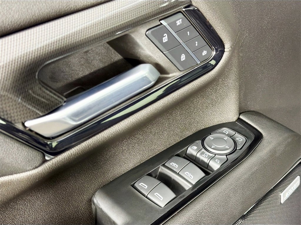 Used 2024 GMC Sierra 2500 AT4 w/ AT4 Premium Plus Package image 16