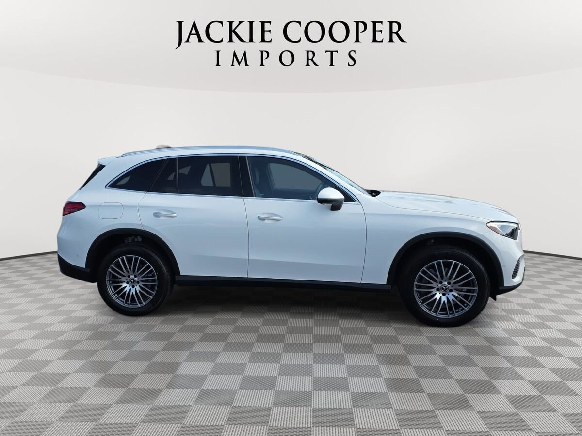 New 2026 Mercedes-Benz GLC 300 4MATIC image 4