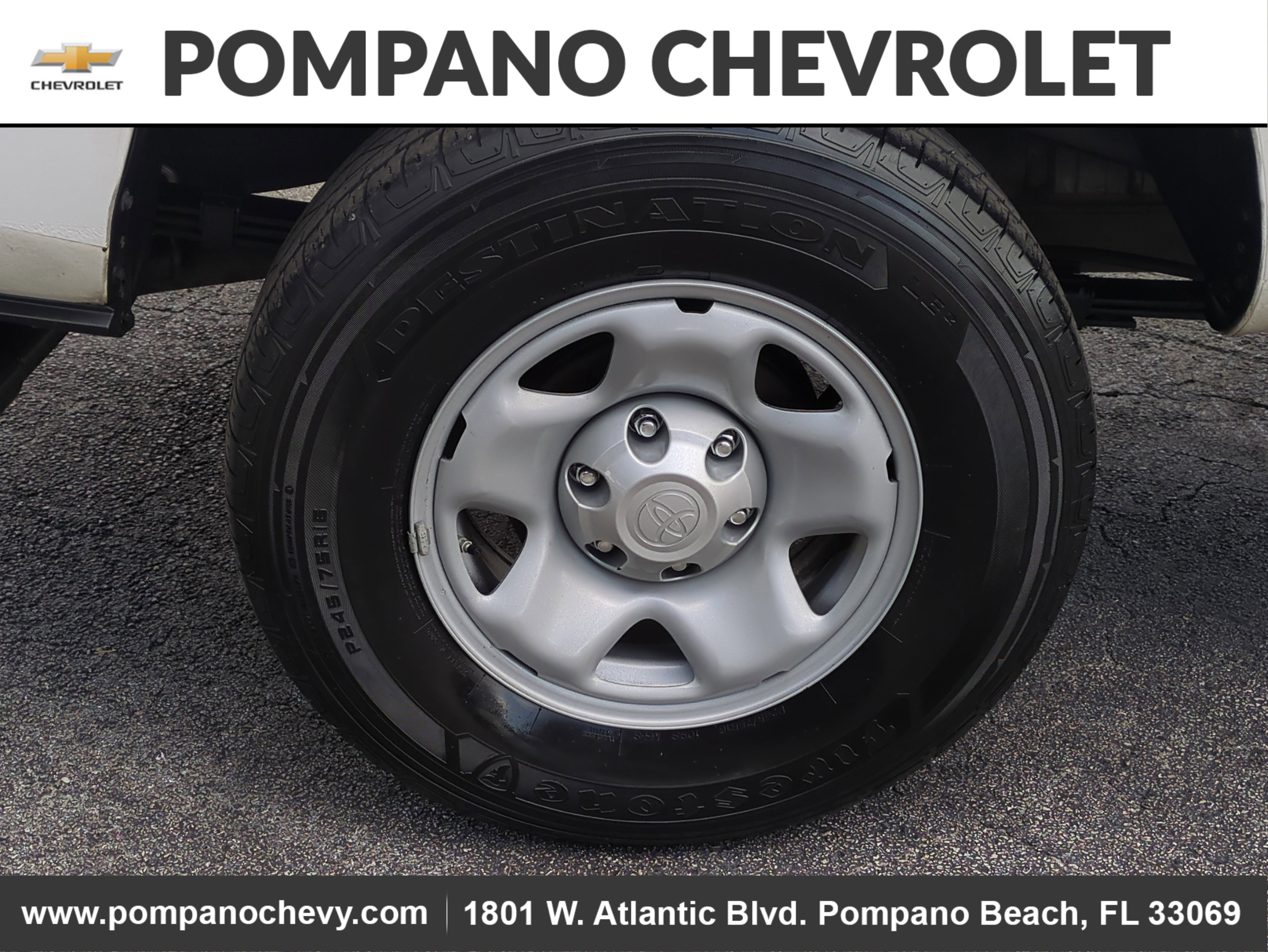 Used 2023 Toyota Tacoma SR image 9