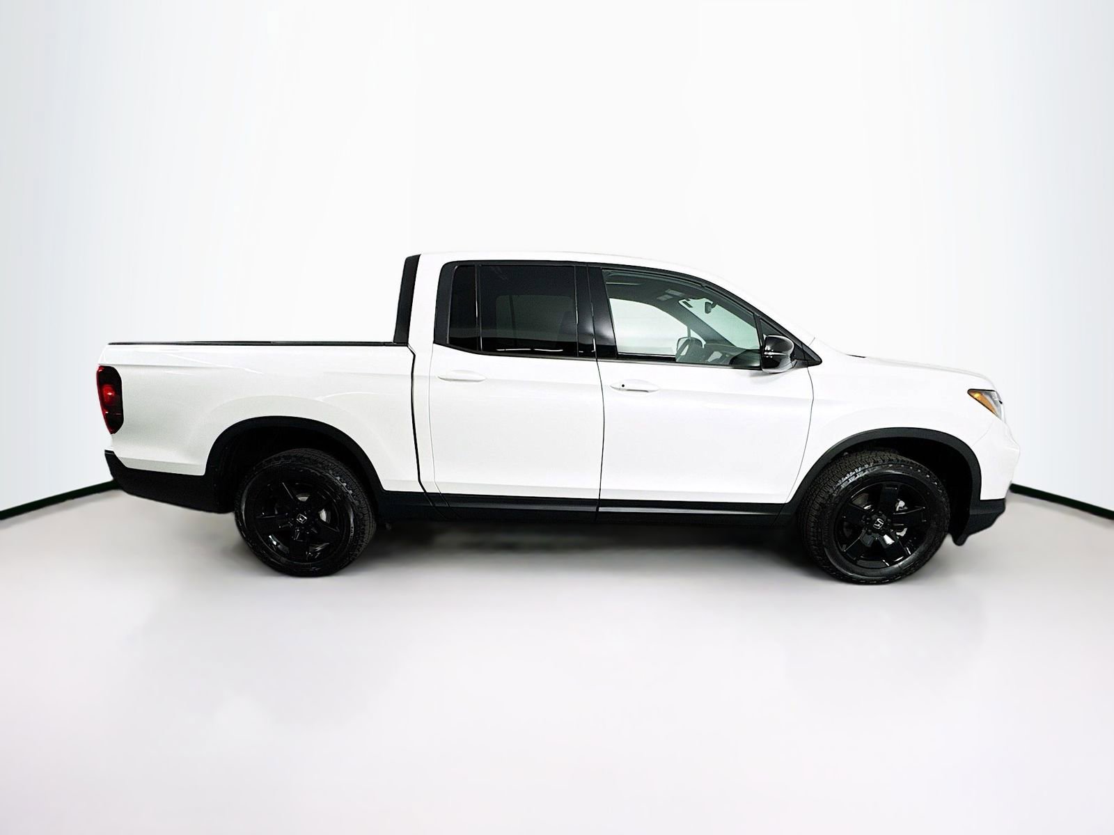 Used 2025 Honda Ridgeline Black Edition image 25