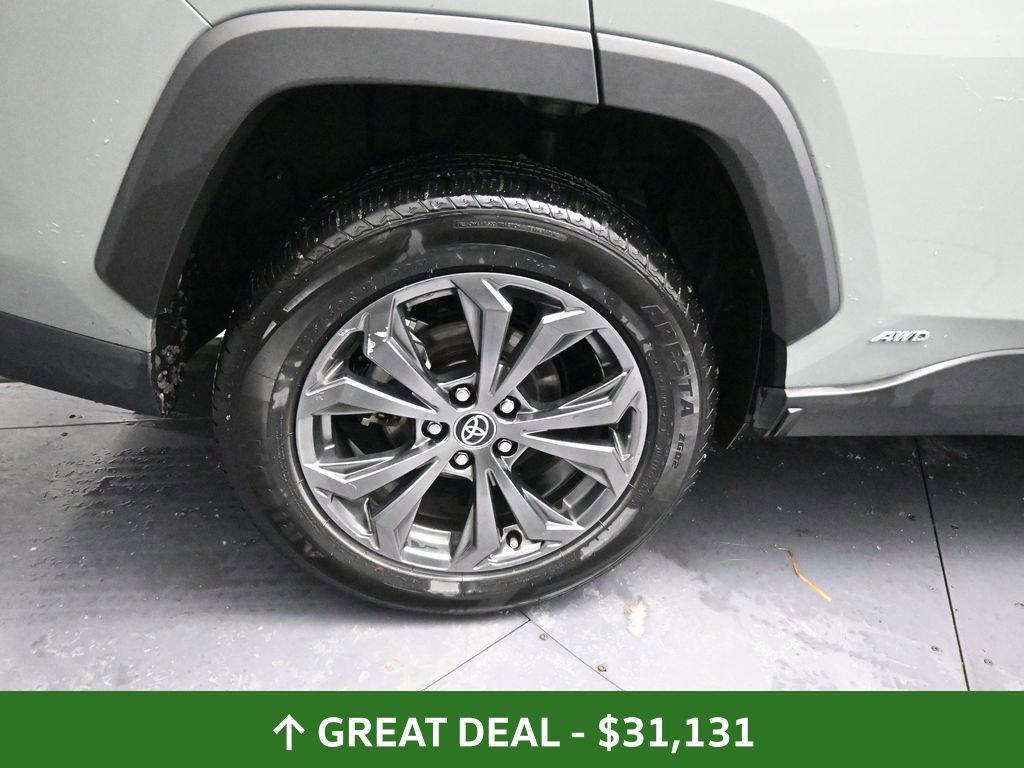 Used 2023 Toyota RAV4 XLE Premium image 19