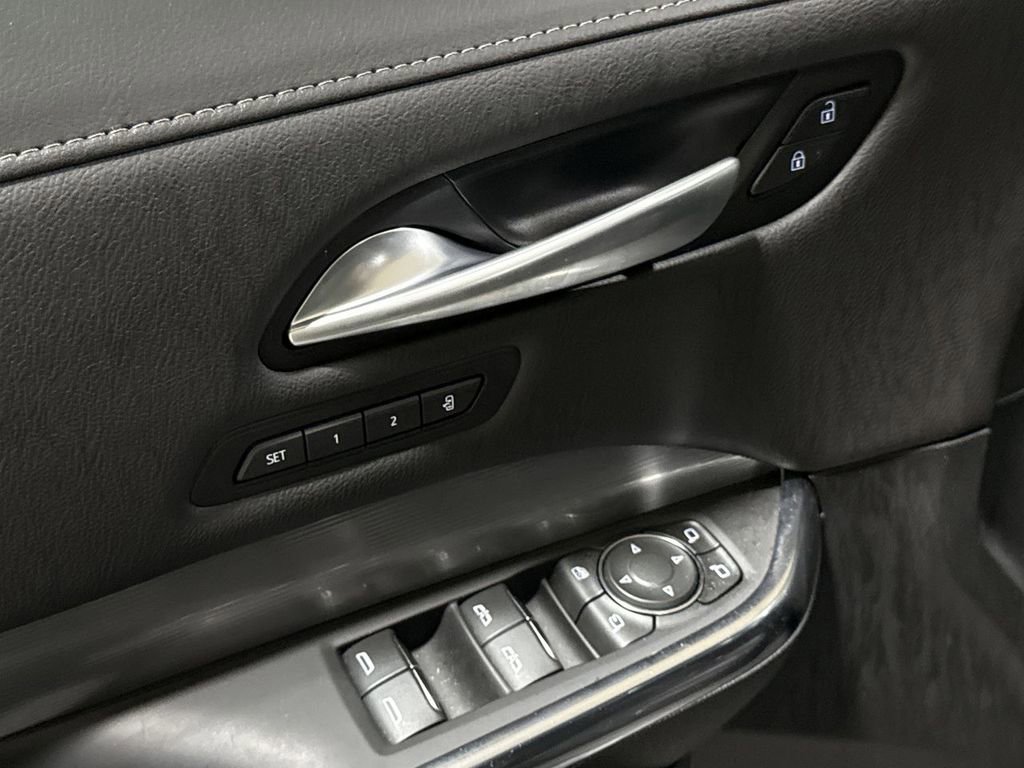 Used 2024 Cadillac XT4 Premium Luxury image 21