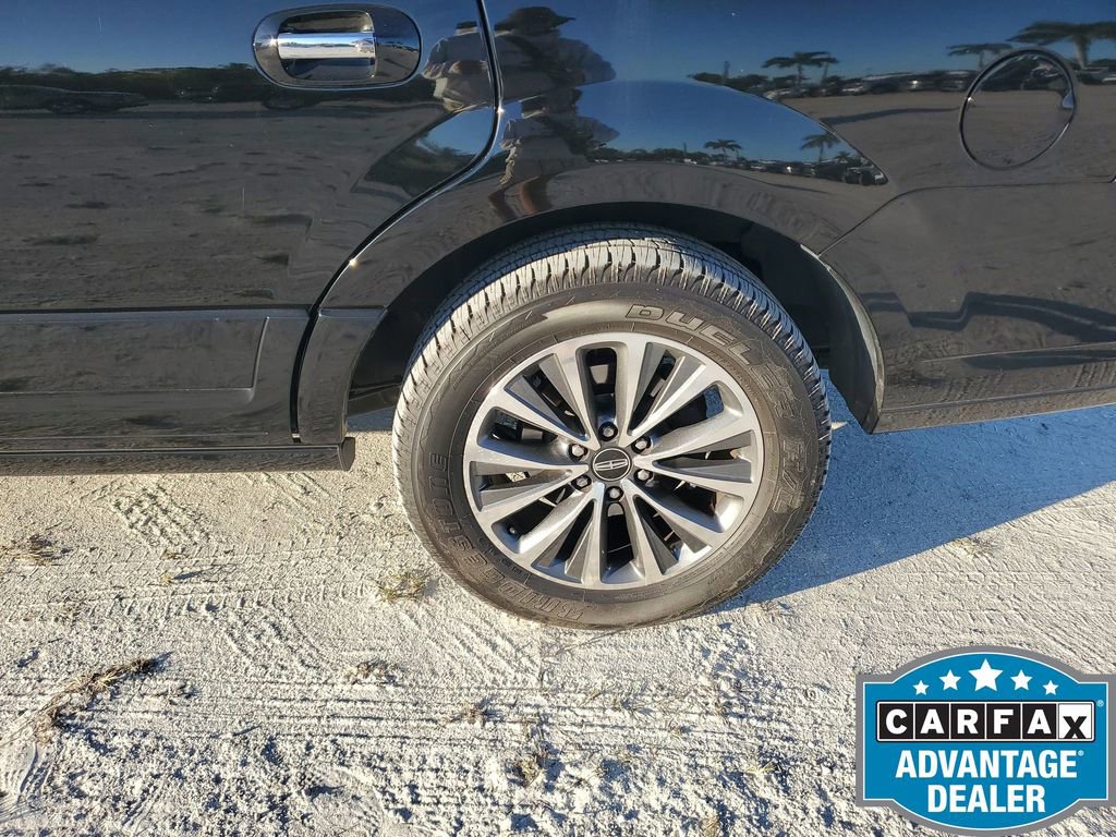 Used 2017 Lincoln Navigator Select image 20