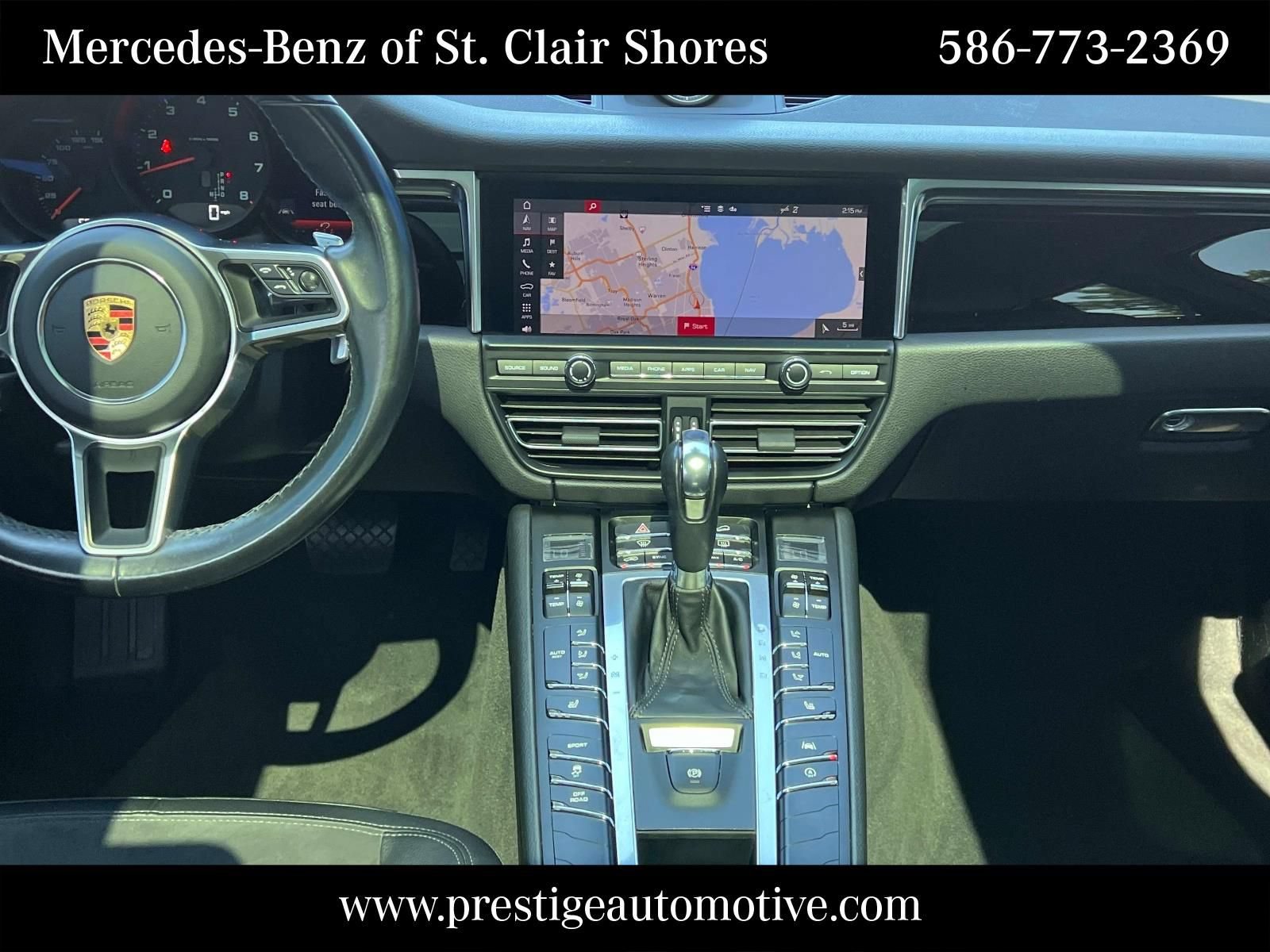 Used 2021 Porsche Macan w/ Premium Package AWD/4WD image 19