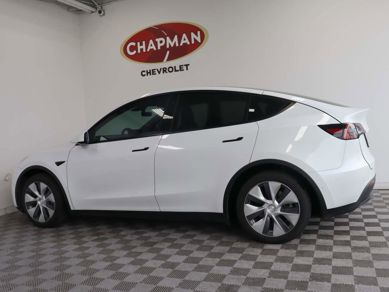 Used 2021 Tesla Model Y Long Range AWD/4WD image 3