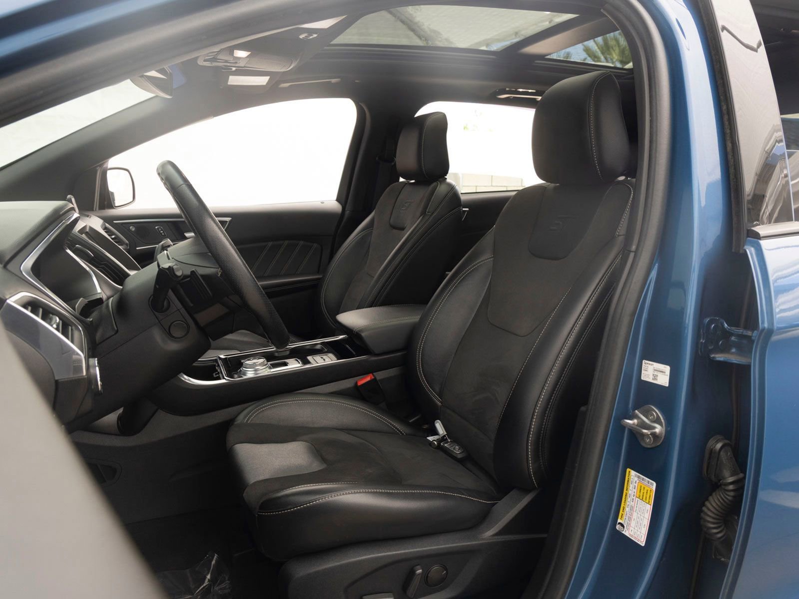 Used 2020 Ford Edge ST w/ Equipment Group 401A image 13