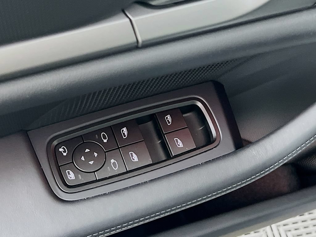 New 2026 Porsche Taycan AWD/4WD image 20