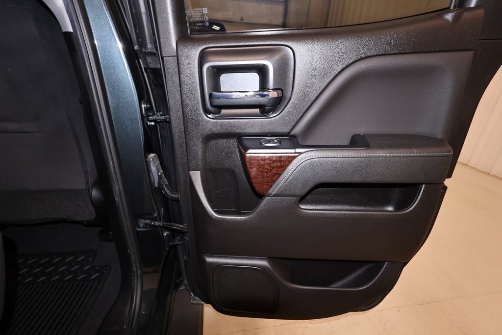 Used 2019 GMC Sierra 1500 SLE w/ SLE Value Package AWD/4WD image 16