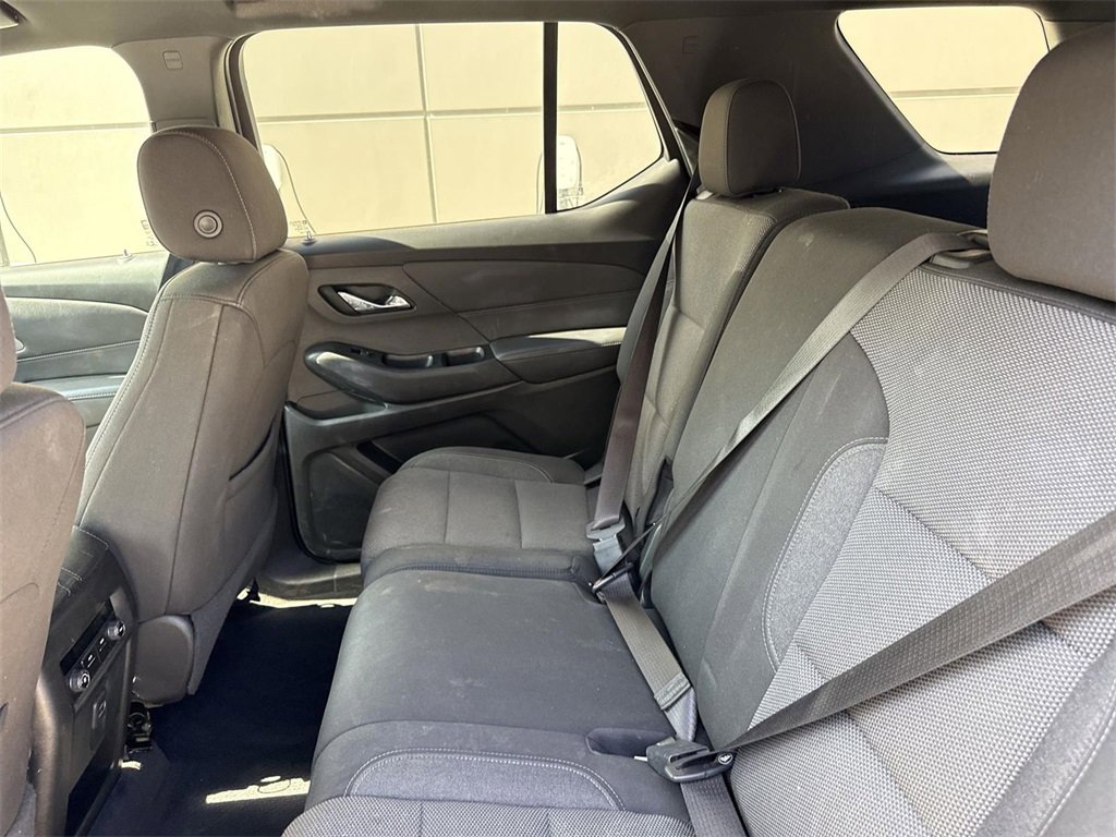 Used 2023 Chevrolet Traverse LT image 22