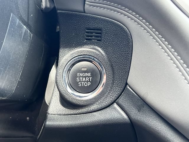 Used 2024 Subaru Outback Premium AWD/4WD image 23
