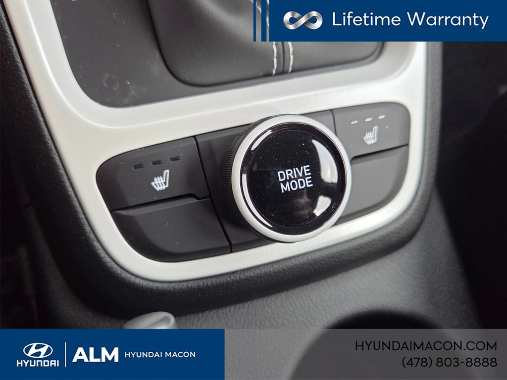 New 2025 Hyundai Venue Limited FWD image 22