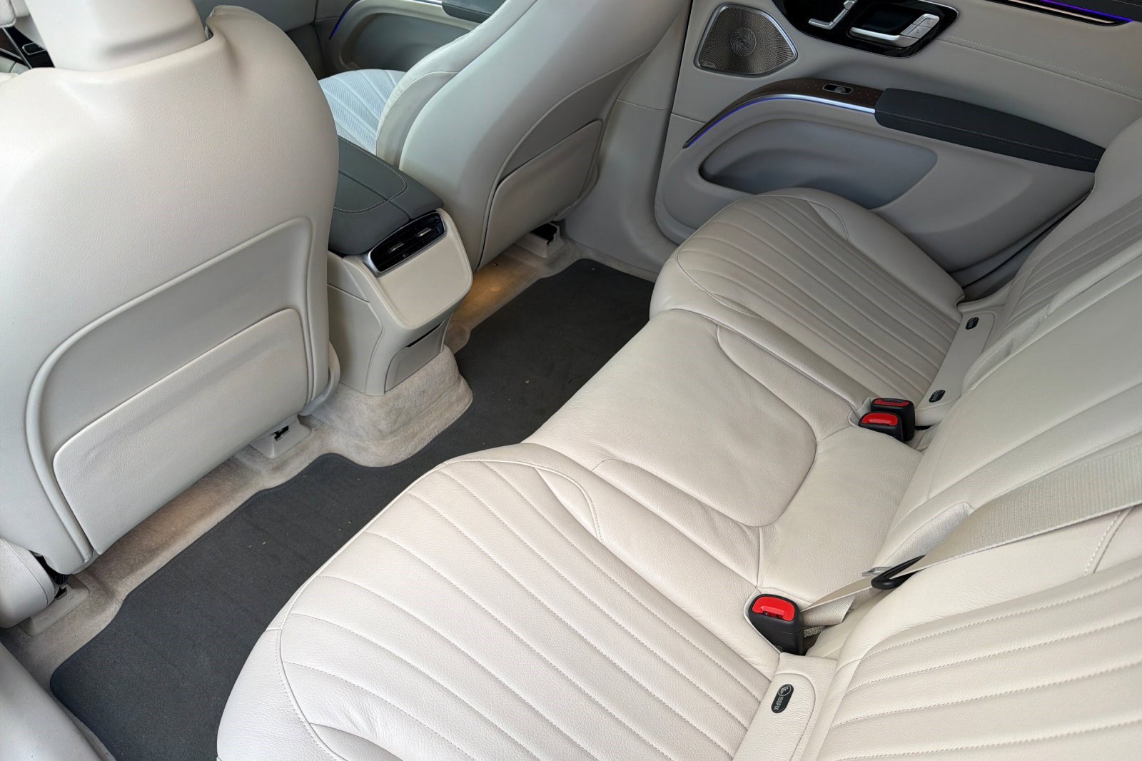 Used 2023 Mercedes-Benz EQS 450+ SUV image 15