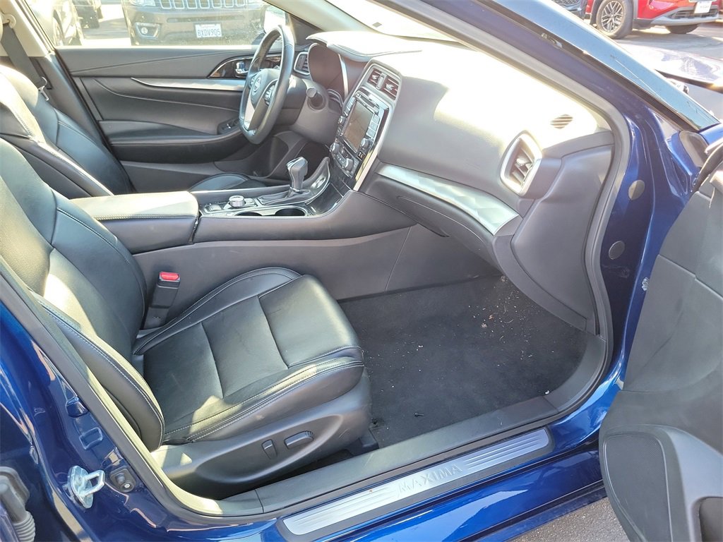 Used 2023 Nissan Maxima SV w/ Floor Mat Group image 16