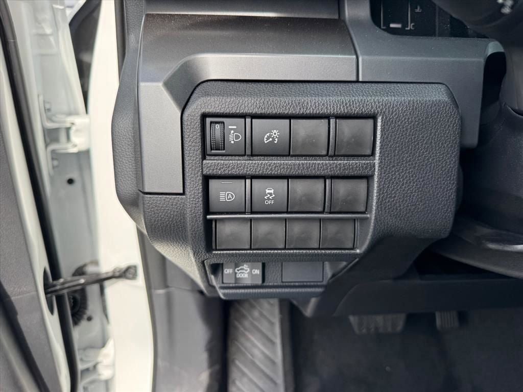 New 2026 Toyota Tacoma SR5 AWD/4WD image 17