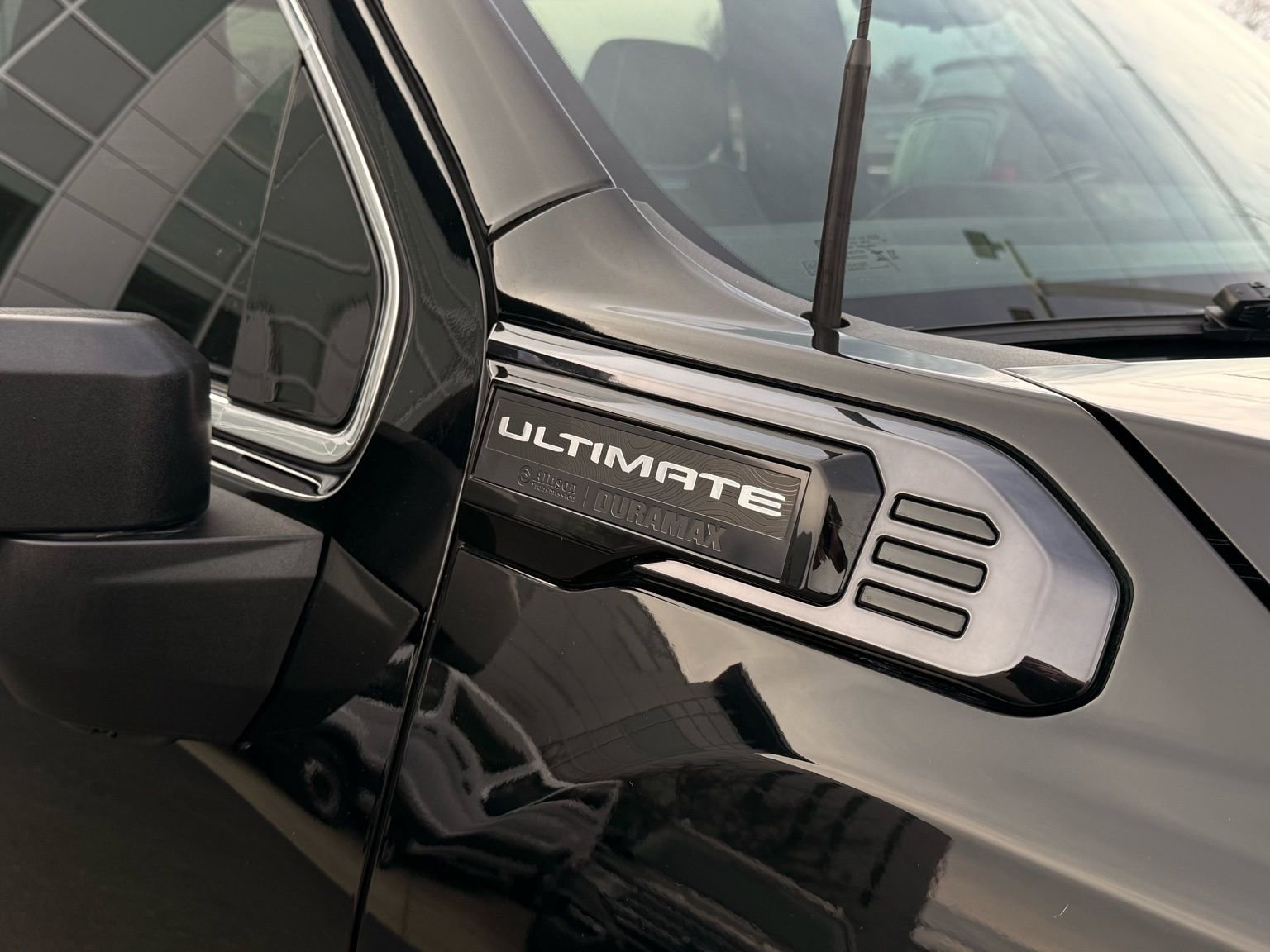 Used 2024 GMC Sierra 2500 Denali Ultimate image 15