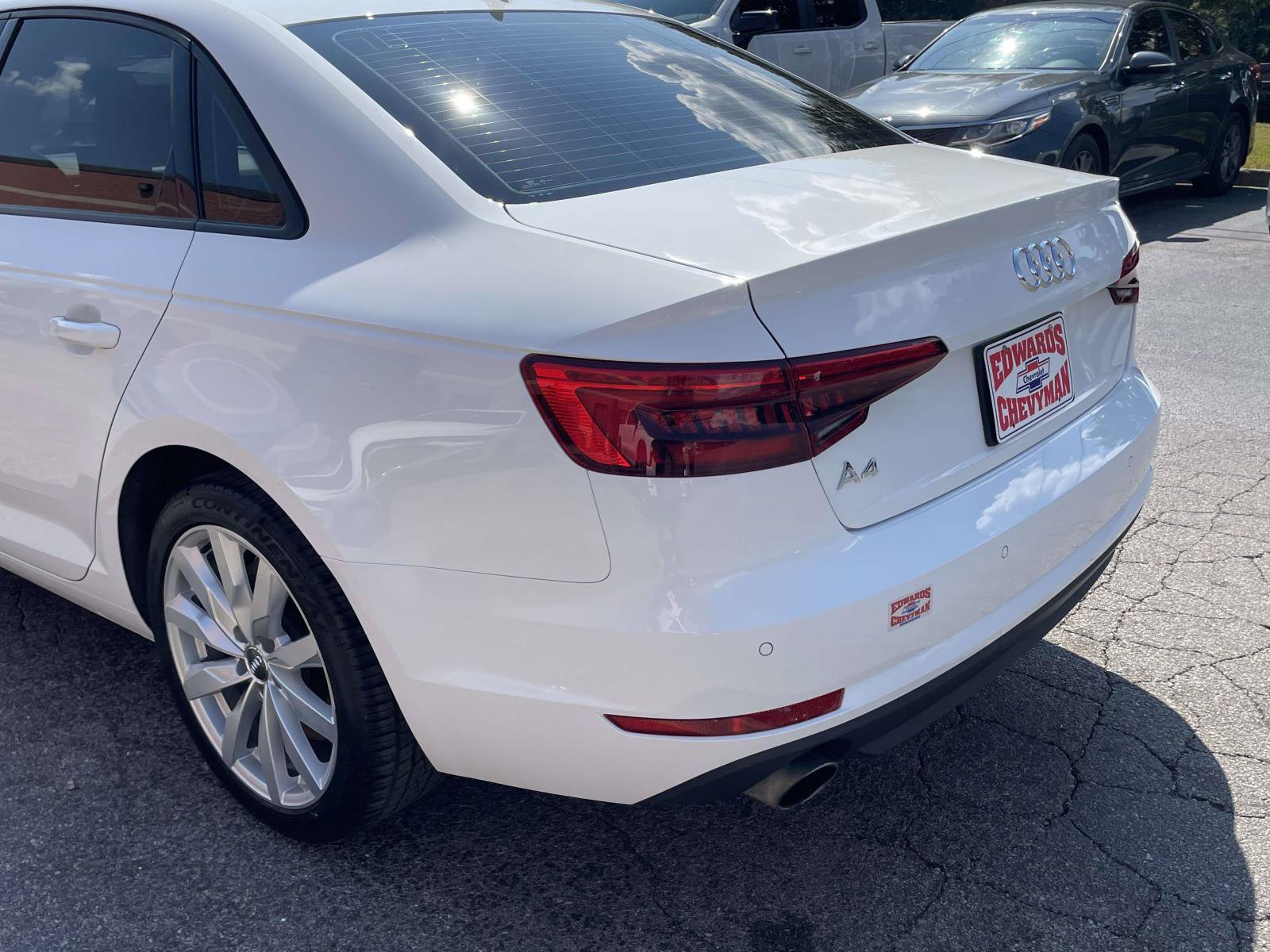 Used 2017 Audi A4 2.0T Premium w/ Convenience Package FWD image 31