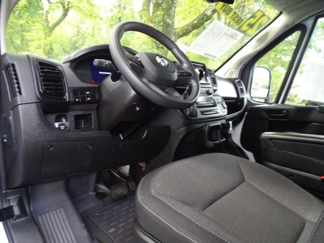 Used 2025 RAM ProMaster 2500 w/ U-Haul Equipment Group FWD image 3