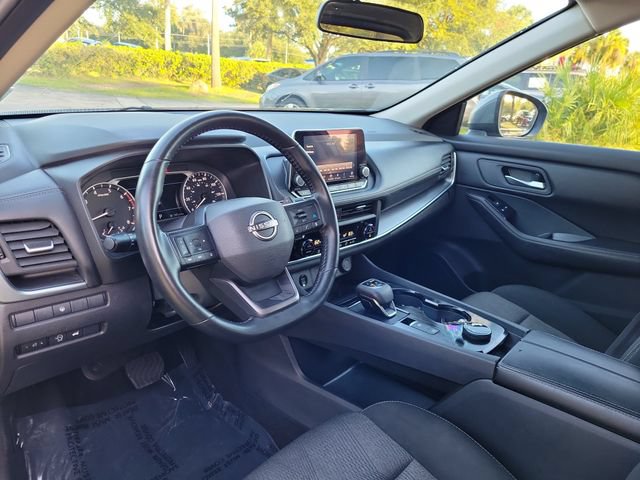 Used 2025 Nissan Rogue SV AWD/4WD image 18