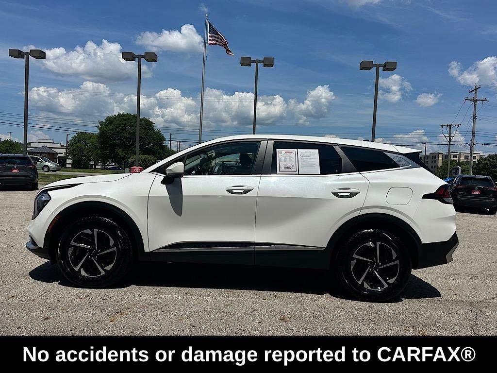 Used 2023 Kia Sportage LX AWD/4WD image 2
