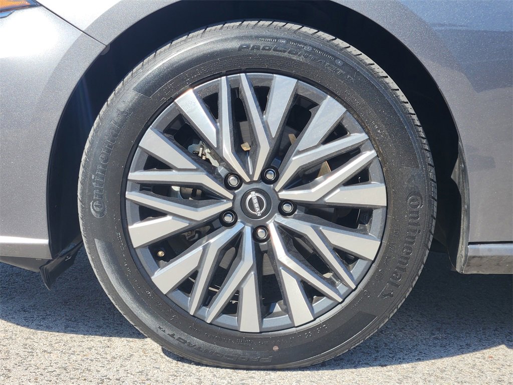 Used 2024 Nissan Altima 2.5 SV image 7