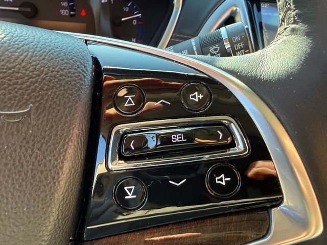 Used 2015 Cadillac SRX Performance w/ Driver Awareness Package image 31