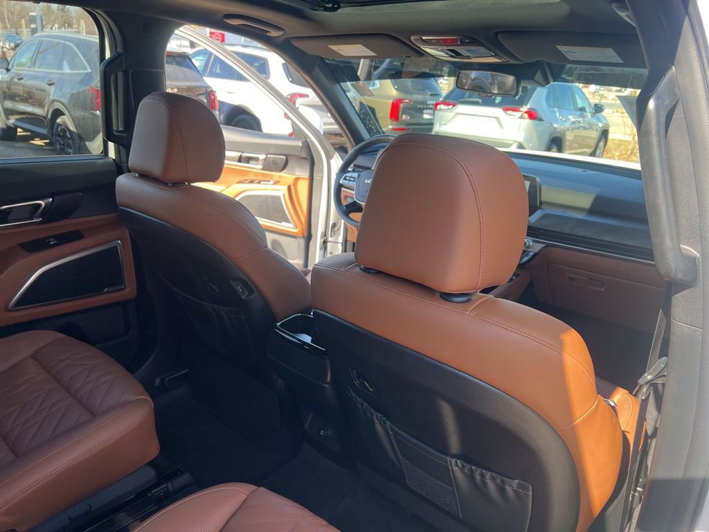 Used 2025 Kia Telluride EX X-Line AWD/4WD image 17