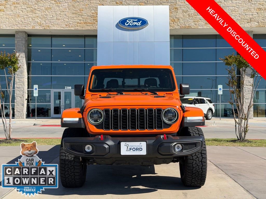 Used 2025 Jeep Gladiator Rubicon w/ Convenience Group AWD/4WD image 2