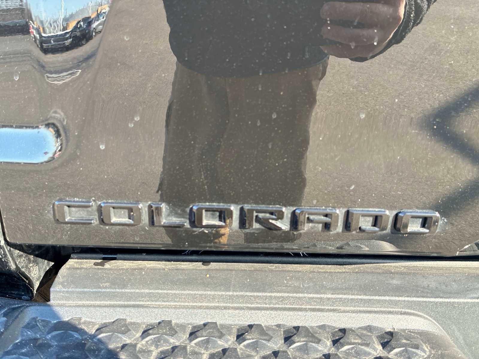 Certified 2025 Chevrolet Colorado ZR2 w/ Midnight Edition image 33