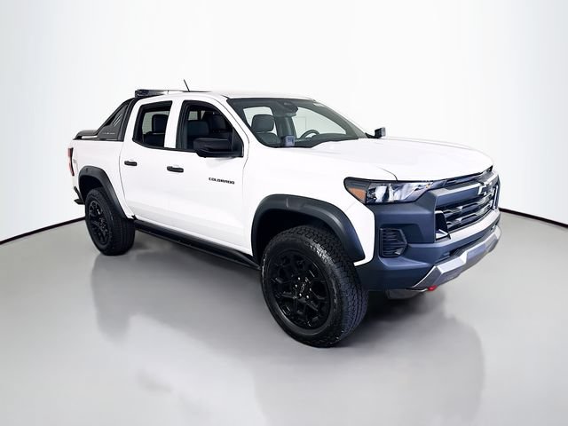 New 2026 Chevrolet Colorado Trail Boss AWD/4WD image 2