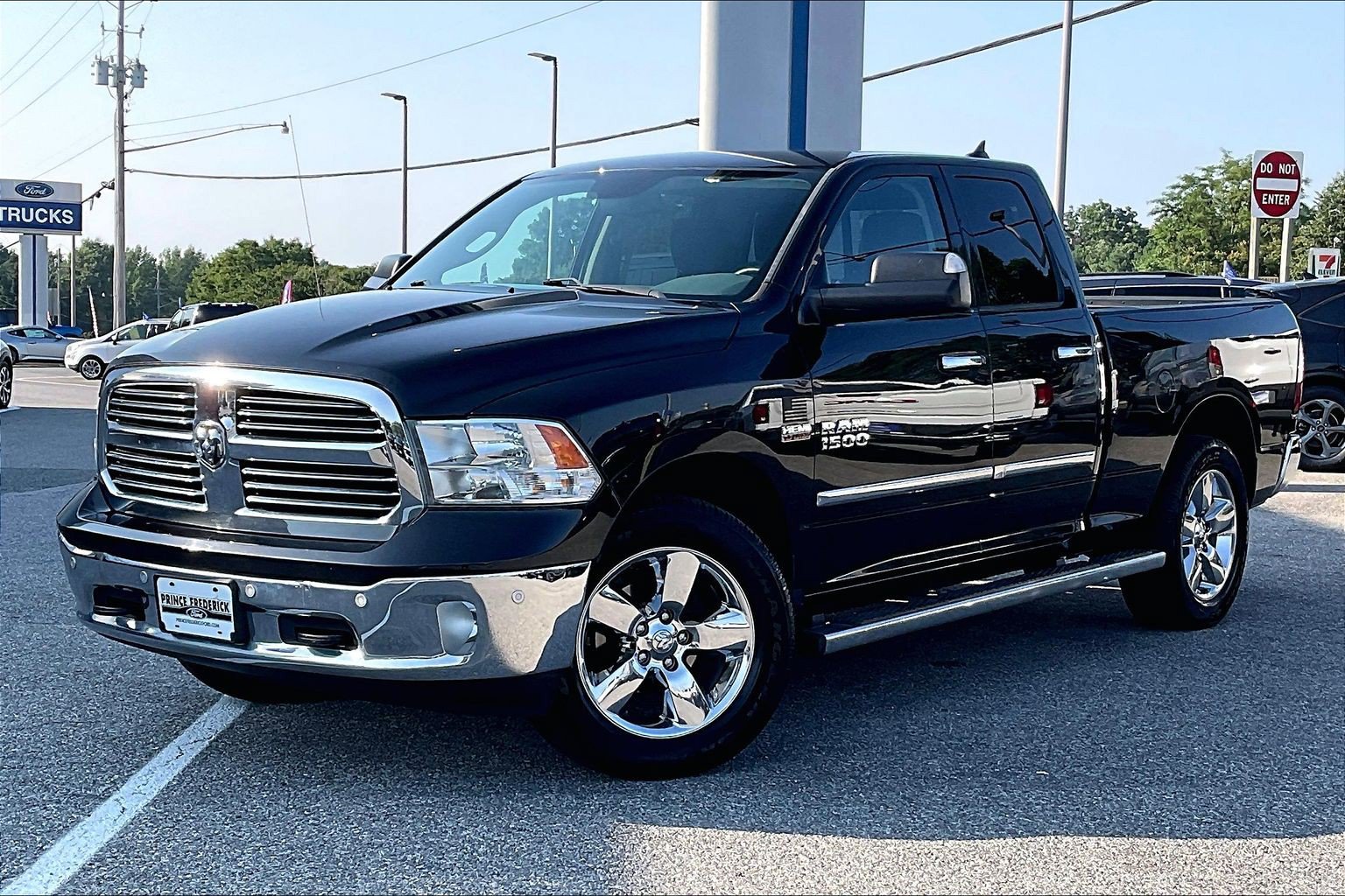 Used 2017 RAM 1500 Big Horn AWD/4WD image 3