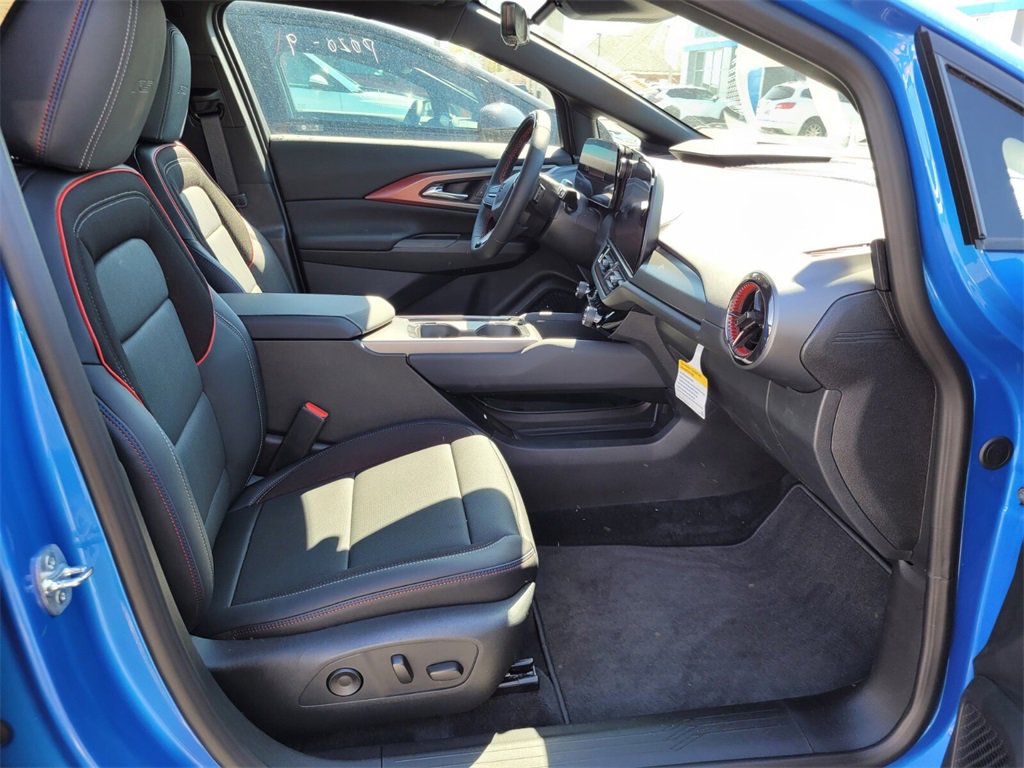 New 2025 Chevrolet Equinox EV RS image 13