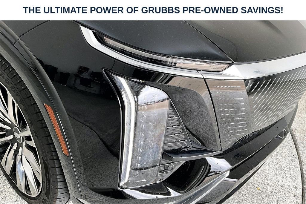 Used 2026 Cadillac Vistiq Premium Luxury w/ LPO, Floor Liner Package AWD/4WD image 40